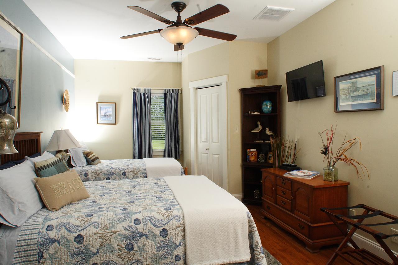 Seven Oaks Bed & Breakfast High Point Ngoại thất bức ảnh
