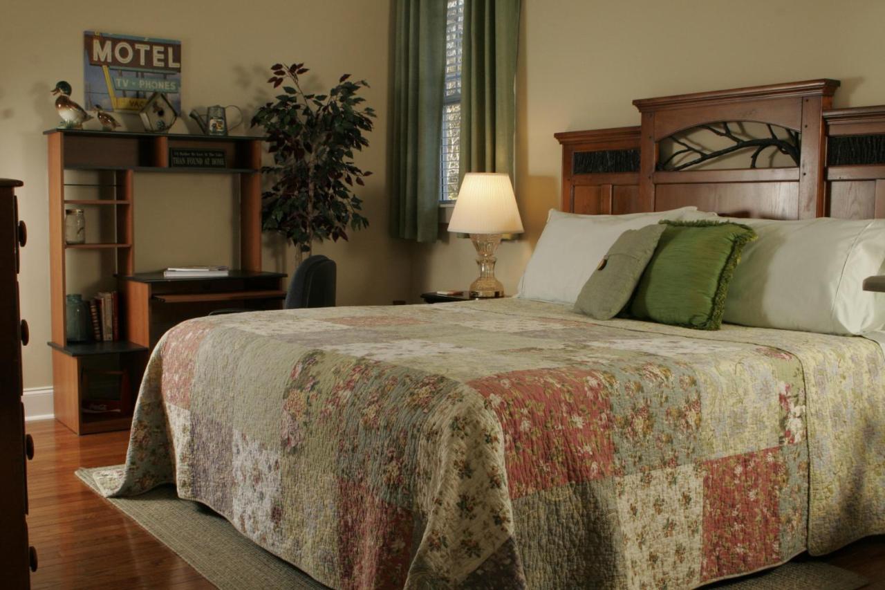 Seven Oaks Bed & Breakfast High Point Ngoại thất bức ảnh